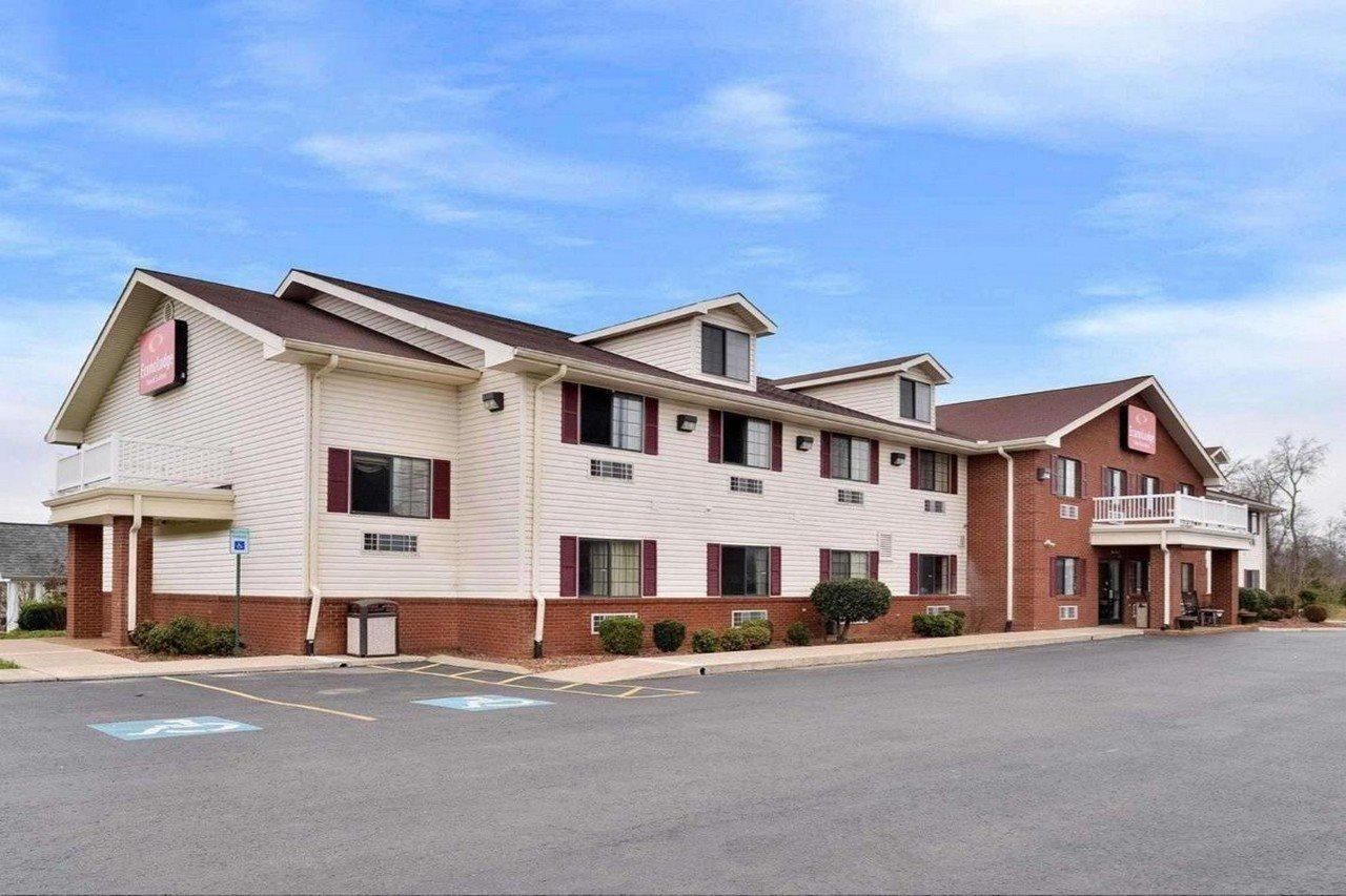 Econo Lodge Inn&Suites Shelbyville Esterno foto