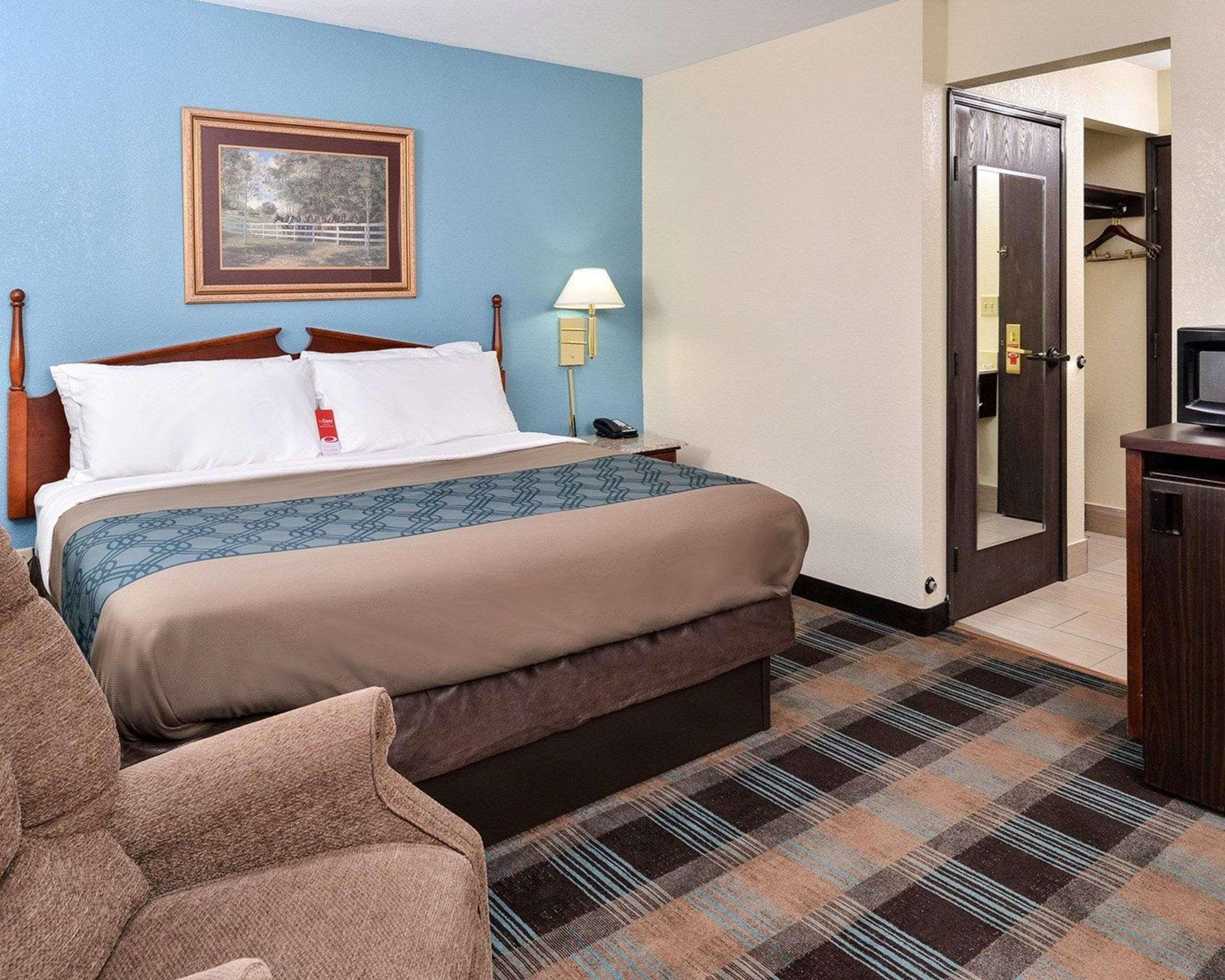 Econo Lodge Inn&Suites Shelbyville Esterno foto