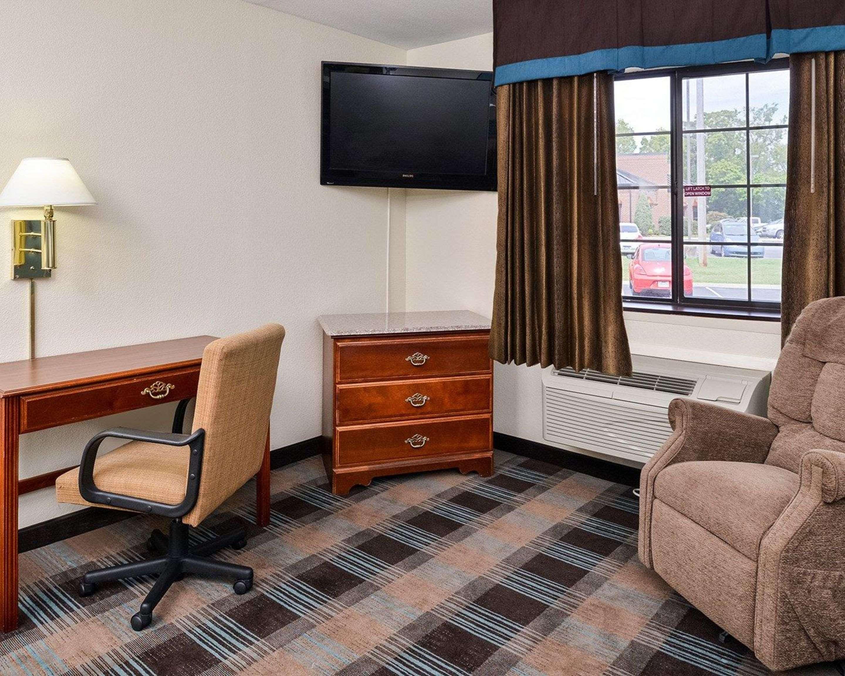 Econo Lodge Inn&Suites Shelbyville Esterno foto