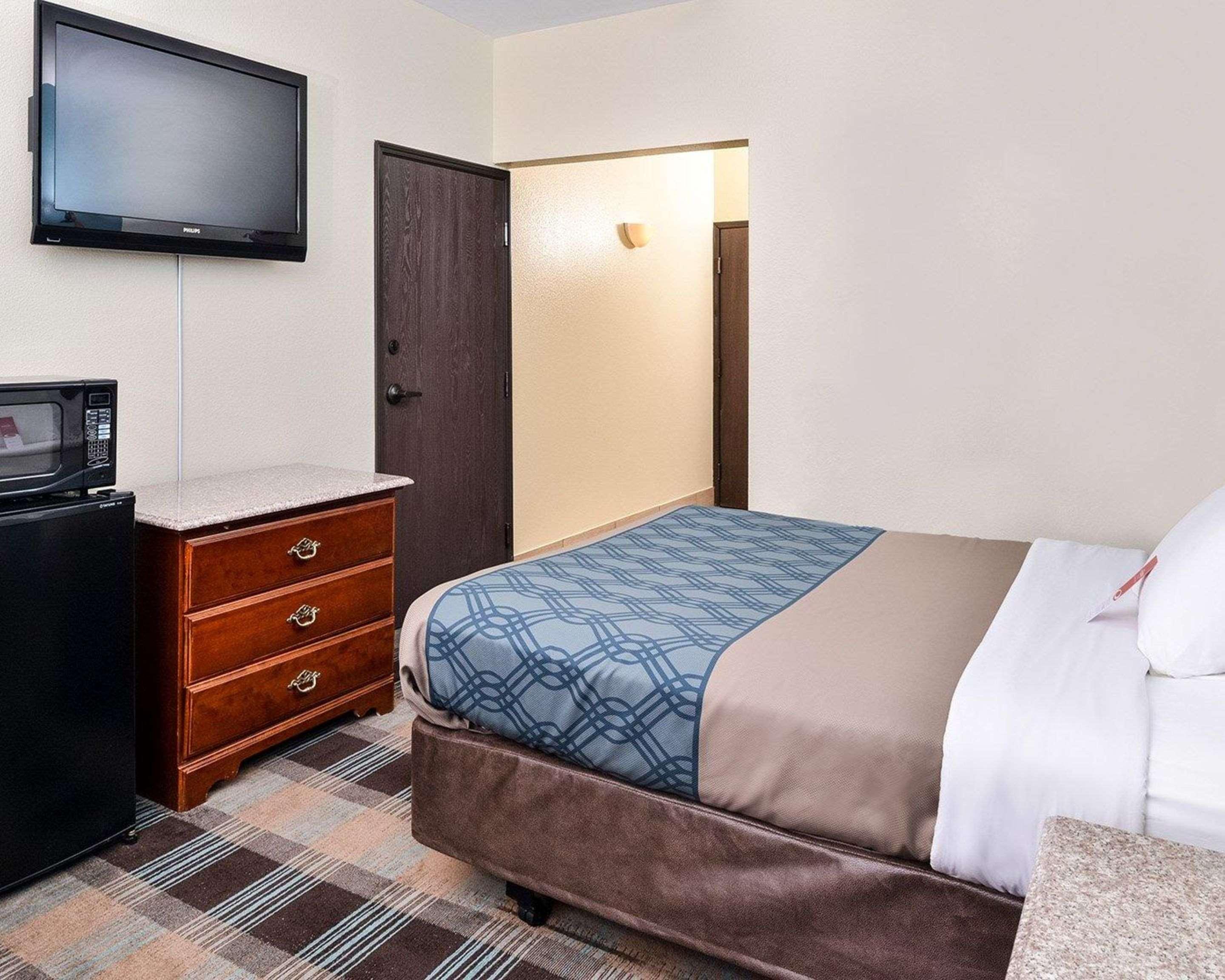 Econo Lodge Inn&Suites Shelbyville Esterno foto