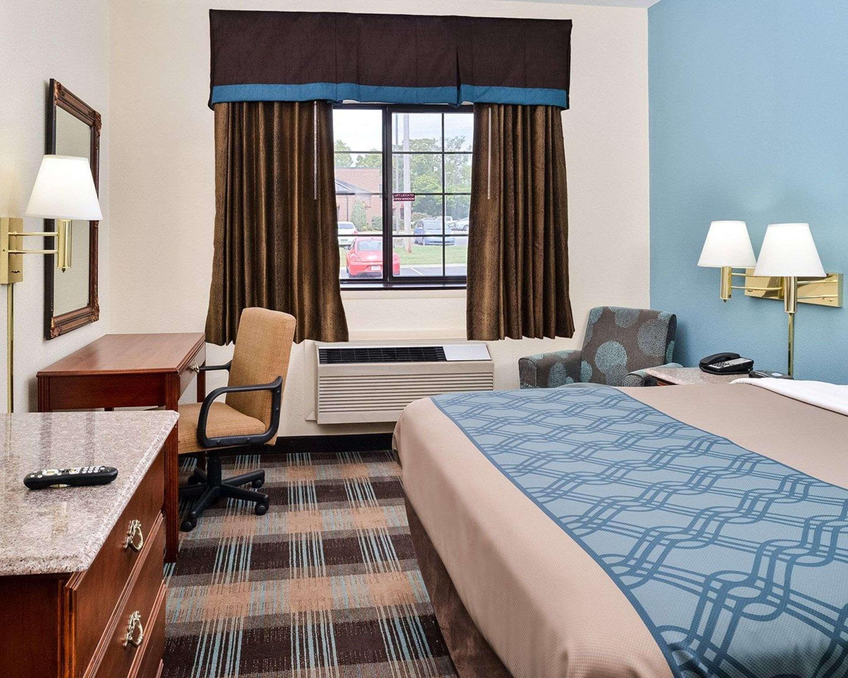 Econo Lodge Inn&Suites Shelbyville Esterno foto