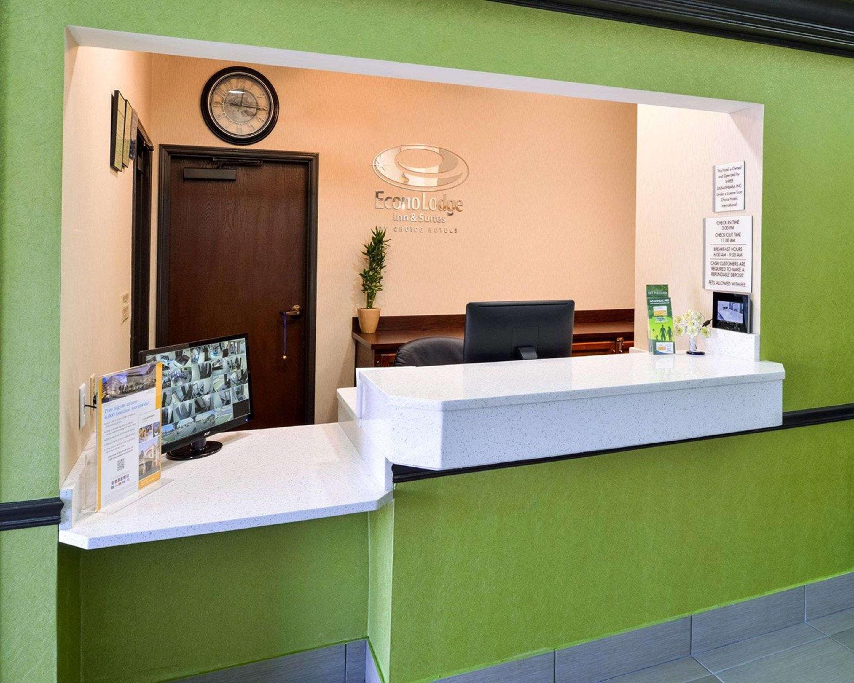 Econo Lodge Inn&Suites Shelbyville Esterno foto