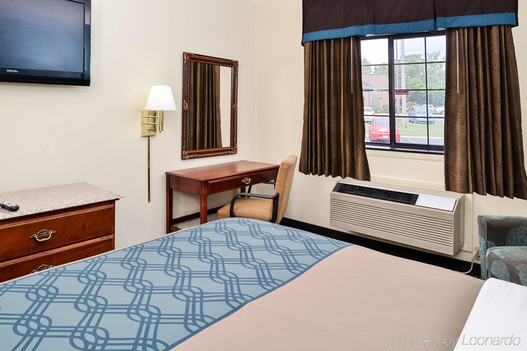 Econo Lodge Inn&Suites Shelbyville Esterno foto